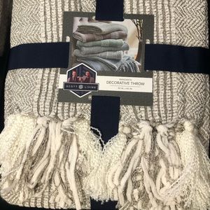 Decorative bed/chair throw. Fresh grey linen